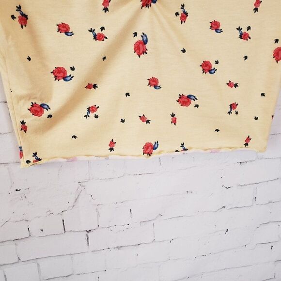 Shein Floral Crop Top Yellow Red Rose Print Y2K - Picture 4 of 7